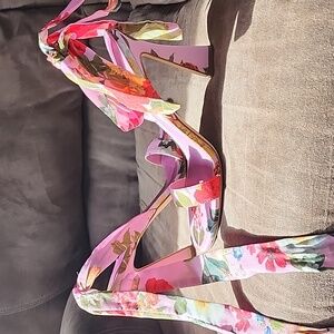 Beautiful Floral Tie Up Heels